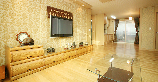 �屺��, �ƹ̻�, ���ۻ�, ��Ұ��, ��������, ���𵿰��, ȫõ�Ʒι������, �����ߵ���ũ